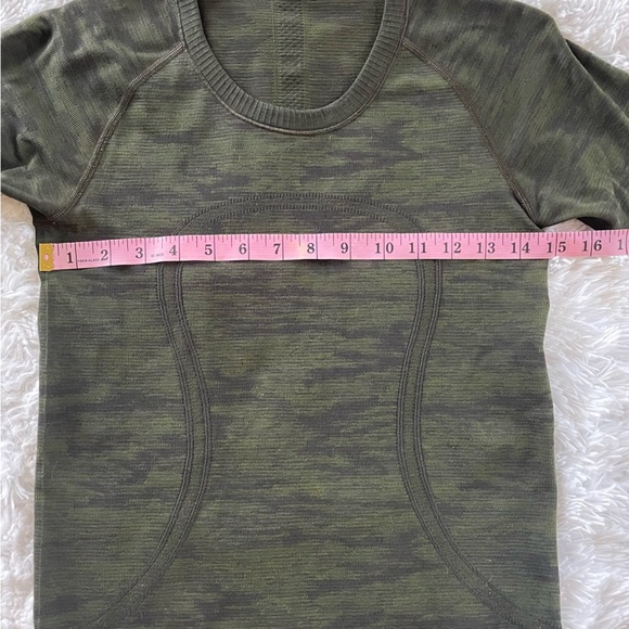 Lululemon Swiftly Tech Long Sleeve Crew Dark Olive / Brave Olive / Black - Picture 6 of 9